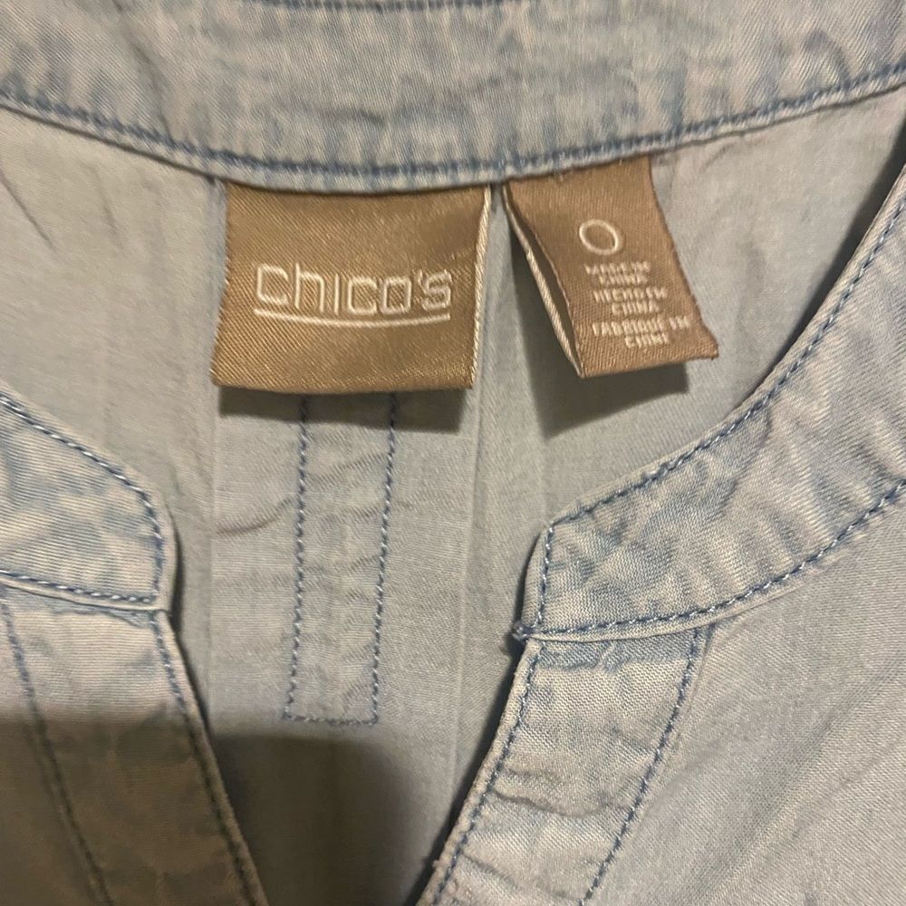 Chico's Sleeveless Button Down - Picture 4 of 8